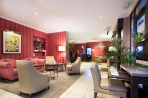 Отель Europe Hotel Paris Eiffel  Париж